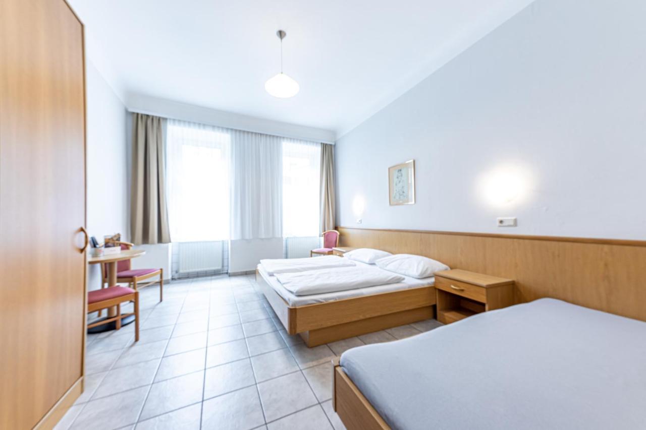Pension Fünfhaus Viena Exterior foto