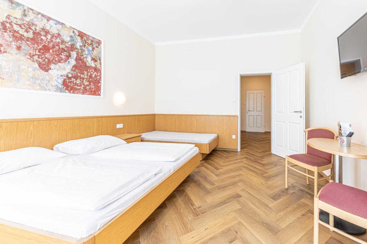 Pension Fünfhaus Viena Exterior foto