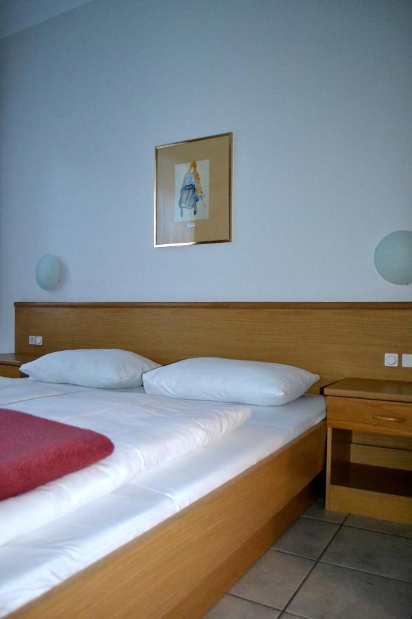 Pension Fünfhaus Viena Exterior foto