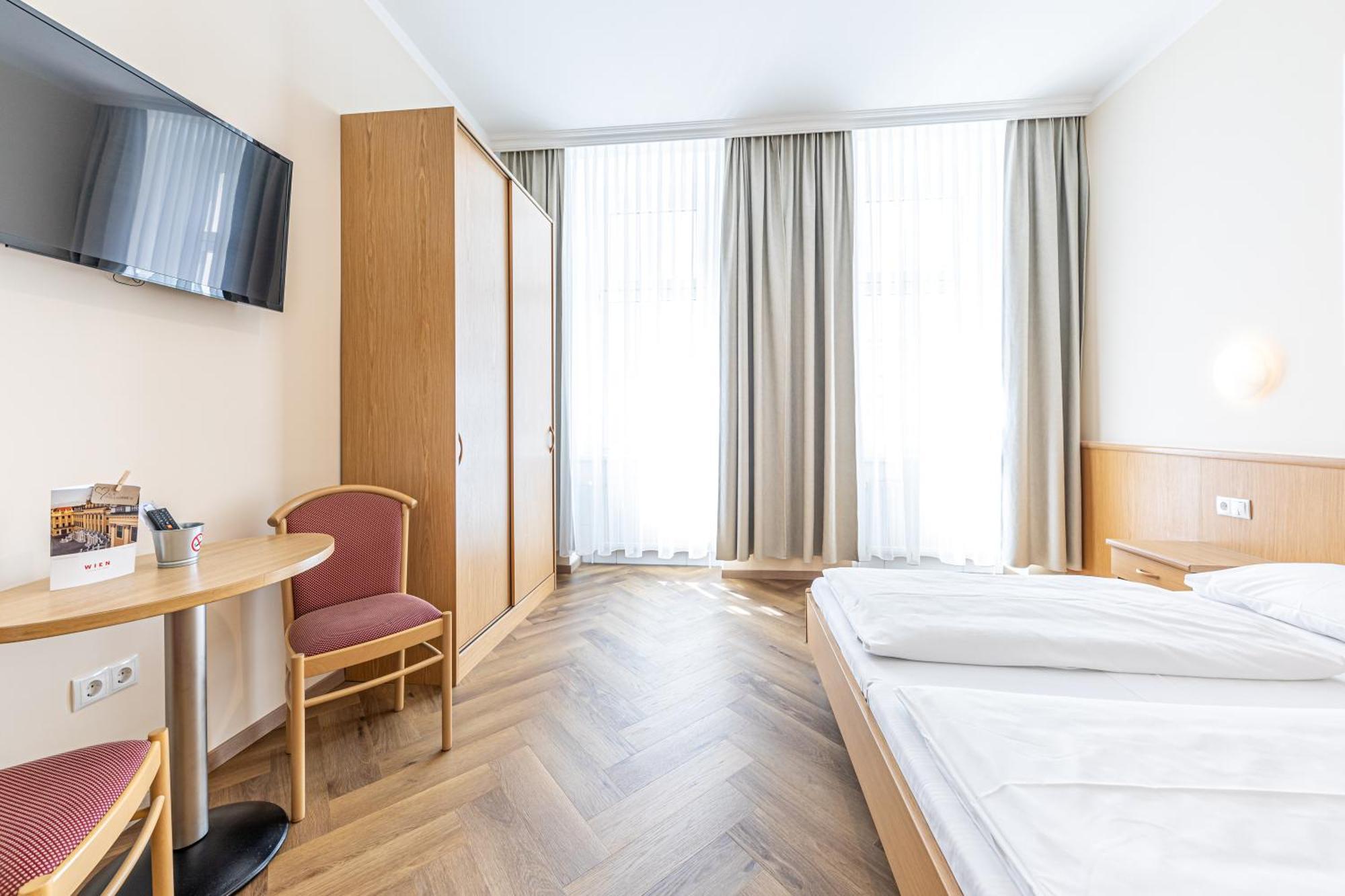 Pension Fünfhaus Viena Exterior foto